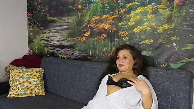 MadameDeFeu online show from October 4, 2025, 10:57 am