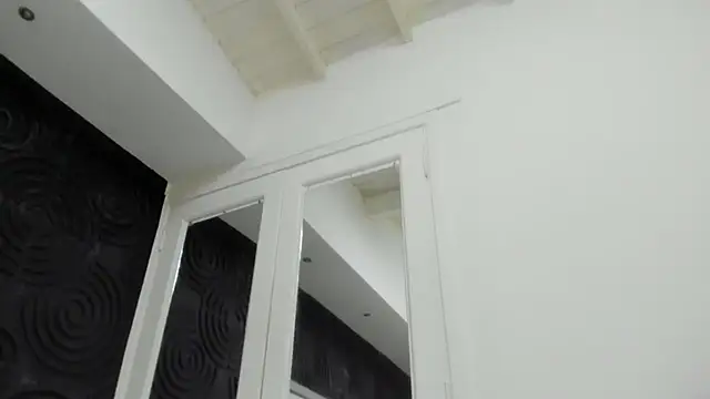 AbigailWilliams  online show from November 5, 2025, 11:10 am