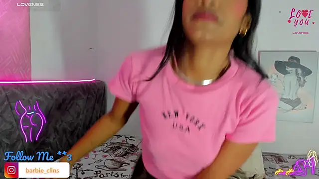 BarbieHotLaura online show from January 11, 2026, 12:32 pm