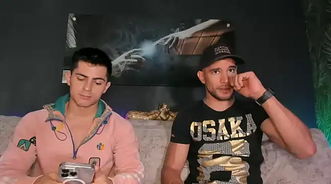 Crhis N Derek online show from December 19, 2024, 4:57 pm