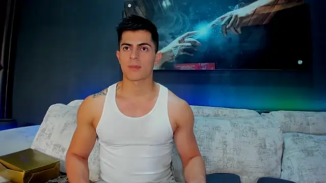 Crhis N Derek online show from February 7, 2025, 8:20 pm