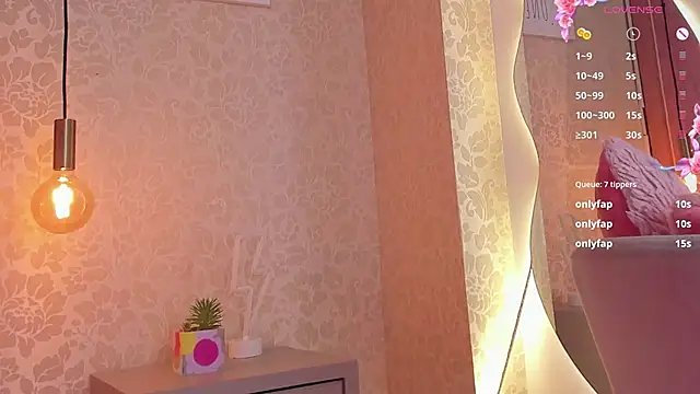 salome-brown online show from December 19, 2024, 3:40 am