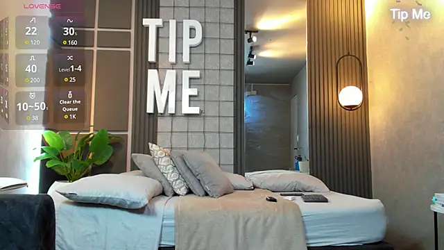 Snapshot of Ryan_Hunt chatting on December 19, 2024, 12:56 pm Ryan Hunt online show from December 19, 2024, 12:56 pm