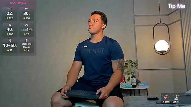 Snapshot of Ryan_Hunt chatting on January 9, 2025, 9:16 am Ryan Hunt online show from January 9, 2025, 9:16 am