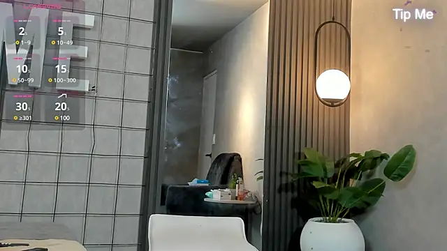 Snapshot of Ryan_Hunt chatting on January 21, 2025, 4:05 pm Ryan Hunt online show from January 21, 2025, 4:05 pm