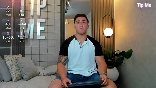 Snapshot of Ryan_Hunt chatting on February 16, 2025, 3:27 pm Ryan Hunt online show from February 16, 2025, 3:27 pm