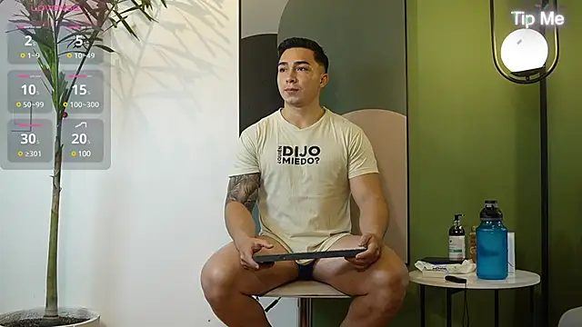 Snapshot of Ryan_Hunt chatting on February 20, 2025, 9:22 am Ryan Hunt online show from February 20, 2025, 9:22 am