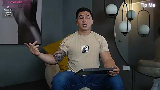 Snapshot of Ryan_Hunt chatting on March 2, 2025, 6:40 pm Ryan Hunt online show from March 2, 2025, 6:40 pm