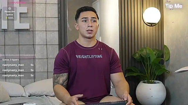 Snapshot of Ryan_Hunt chatting on March 6, 2025, 3:13 pm Ryan Hunt online show from March 6, 2025, 3:13 pm