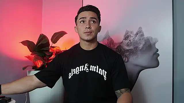 Snapshot of Ryan_Hunt chatting on September 30, 2025, 6:24 pm Ryan Hunt online show from September 30, 2025, 6:24 pm