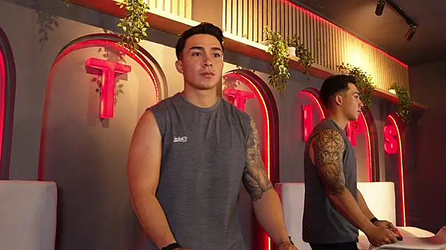 Snapshot of Ryan_Hunt chatting on October 1, 2025, 12:33 pm Ryan Hunt online show from October 1, 2025, 12:33 pm