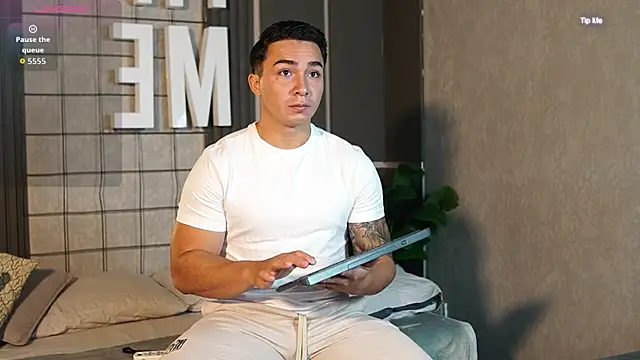 Ryan Hunt online show from January 8, 2026, 12:07 pm