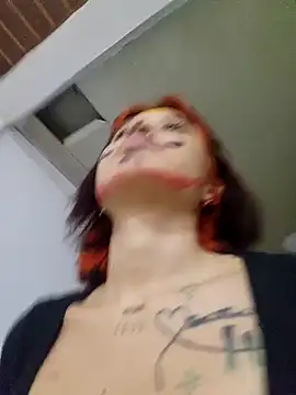 Snapshot of LorenRosse chatting on January 12, 2025, 3:17 am LorenRosse online show from January 12, 2025, 3:17 am