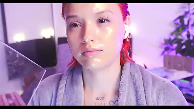 Snapshot of LorenRosse chatting on January 19, 2025, 5:37 am LorenRosse online show from January 19, 2025, 5:37 am