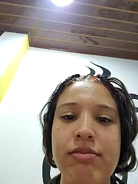 Snapshot of LorenRosse chatting on January 31, 2025, 10:42 pm LorenRosse online show from January 31, 2025, 10:42 pm