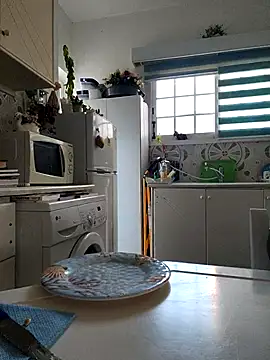 Snapshot of LorenRosse chatting on October 2, 2025, 4:19 am LorenRosse online show from October 2, 2025, 4:19 am