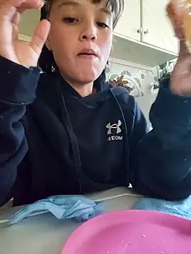 Snapshot of LorenRosse chatting on October 13, 2025, 4:34 am LorenRosse online show from October 13, 2025, 4:34 am