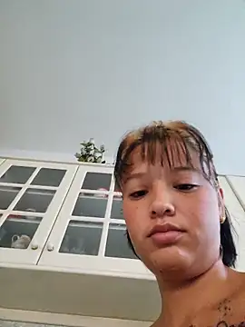 Snapshot of LorenRosse chatting on October 14, 2025, 4:46 am LorenRosse online show from October 14, 2025, 4:46 am