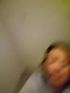 Snapshot of LorenRosse chatting on October 22, 2025, 1:17 am LorenRosse online show from October 22, 2025, 1:17 am