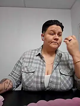 DevilDahm online show from December 31, 2024, 10:12 pm