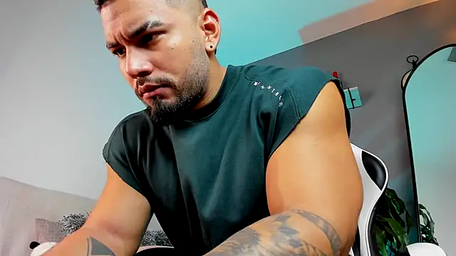 Snapshot of jaxon_colton chatting on January 24, 2025, 12:20 am jaxon colton online show from January 24, 2025, 12:20 am