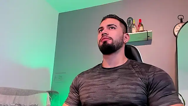 Snapshot of jaxon_colton chatting on February 11, 2025, 2:14 am jaxon colton online show from February 11, 2025, 2:14 am