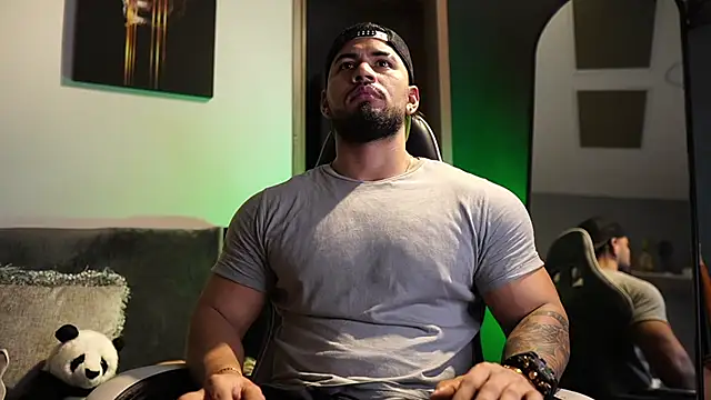 Snapshot of jaxon_colton chatting on March 23, 2025, 4:27 am jaxon colton online show from March 23, 2025, 4:27 am