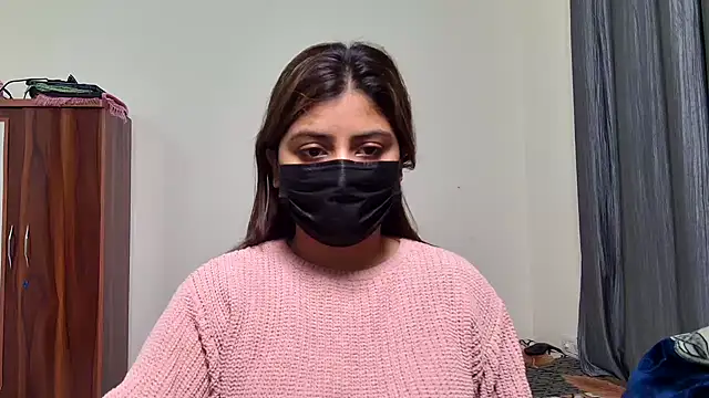 Hoty-Shivangi online show from December 20, 2025, 2:13 pm