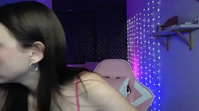 AliceSpark online show from December 1, 2024, 4:51 pm