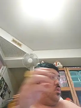 Snapshot of zeusu0095 chatting on February 3, 2026, 6:40 am zeusu0095 online show from February 3, 2026, 6:40 am