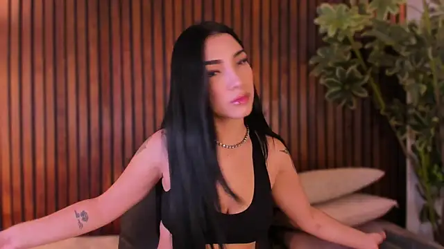 Jennmiiller  online show from September 19, 2025, 11:55 am