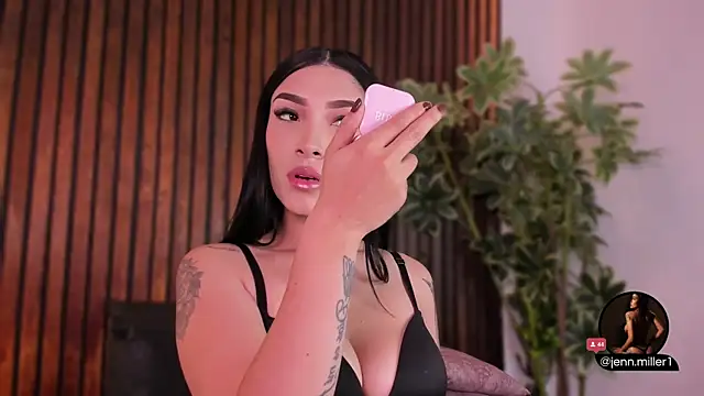 Jennmiiller  online show from November 23, 2025, 1:11 pm