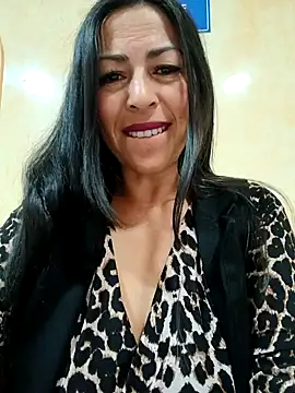 Snapshot of MARIANA-12_ chatting on January 18, 2025, 3:49 pm MARIANA-12 online show from January 18, 2025, 3:49 pm