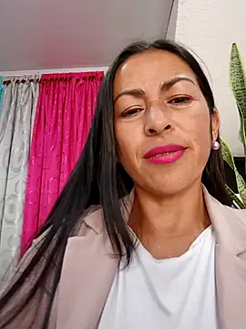 Snapshot of MARIANA-12_ chatting on January 23, 2025, 8:02 pm MARIANA-12 online show from January 23, 2025, 8:02 pm