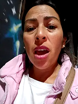 Snapshot of MARIANA-12_ chatting on January 31, 2025, 11:56 pm MARIANA-12 online show from January 31, 2025, 11:56 pm