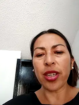 Snapshot of MARIANA-12_ chatting on February 3, 2025, 8:35 pm MARIANA-12 online show from February 3, 2025, 8:35 pm