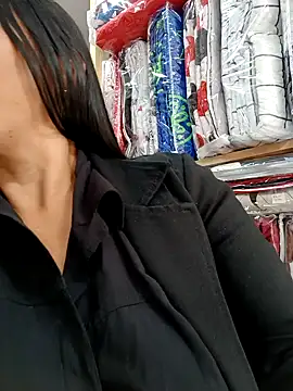 Snapshot of MARIANA-12_ chatting on February 11, 2025, 8:42 pm MARIANA-12 online show from February 11, 2025, 8:42 pm