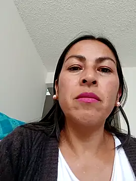 Snapshot of MARIANA-12_ chatting on February 12, 2025, 5:37 pm MARIANA-12 online show from February 12, 2025, 5:37 pm