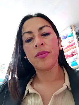 Snapshot of MARIANA-12_ chatting on February 21, 2025, 7:10 pm MARIANA-12 online show from February 21, 2025, 7:10 pm