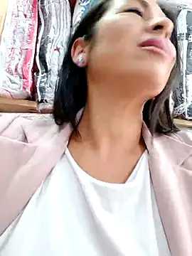 Snapshot of MARIANA-12_ chatting on March 1, 2025, 8:21 pm MARIANA-12 online show from March 1, 2025, 8:21 pm