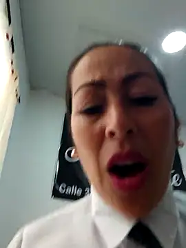 Snapshot of MARIANA-12_ chatting on September 14, 2025, 12:04 pm MARIANA-12 online show from September 14, 2025, 12:04 pm