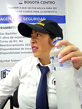 Snapshot of MARIANA-12_ chatting on October 9, 2025, 12:25 pm MARIANA-12 online show from October 9, 2025, 12:25 pm