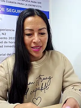 Snapshot of MARIANA-12_ chatting on October 11, 2025, 12:26 pm MARIANA-12 online show from October 11, 2025, 12:26 pm