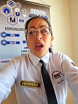 Snapshot of MARIANA-12_ chatting on October 24, 2025, 1:29 pm MARIANA-12 online show from October 24, 2025, 1:29 pm