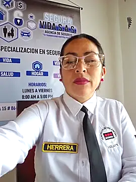 Snapshot of MARIANA-12_ chatting on October 25, 2025, 12:56 pm MARIANA-12 online show from October 25, 2025, 12:56 pm