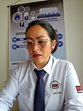 Snapshot of MARIANA-12_ chatting on October 28, 2025, 1:36 pm MARIANA-12 online show from October 28, 2025, 1:36 pm