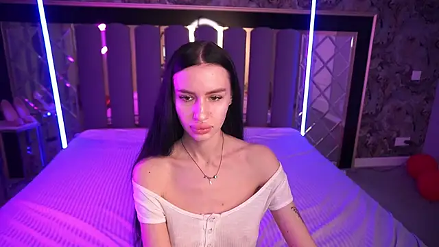 Snow WhiteeeX online show from March 3, 2026, 6:30 am