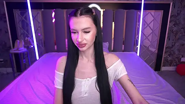 Snow WhiteeeX online show from March 21, 2026, 6:40 am