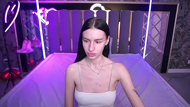 Snow WhiteeeX online show from April 11, 2026, 7:45 am