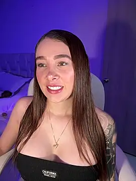 Lanataylor- online show from February 19, 2025, 10:42 pm